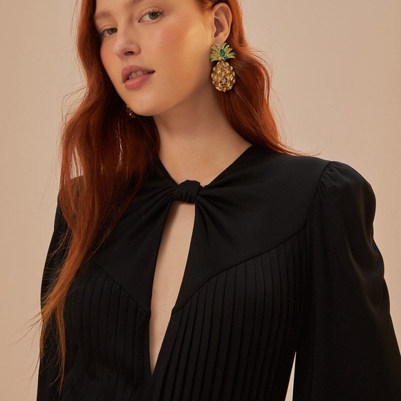 Elegant Black Jumpsuit - Picture 3 of 4